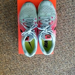 Running shoes
